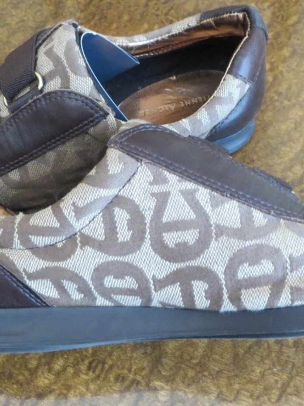 Etienne Aigner Giana Women Shoes. Size 7.5 Flats Zigzag Straps